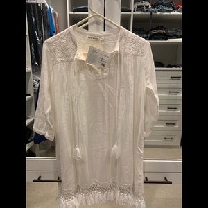 Roller Rabbit 
Lucknow Serafina Tunic 
White, XXS
